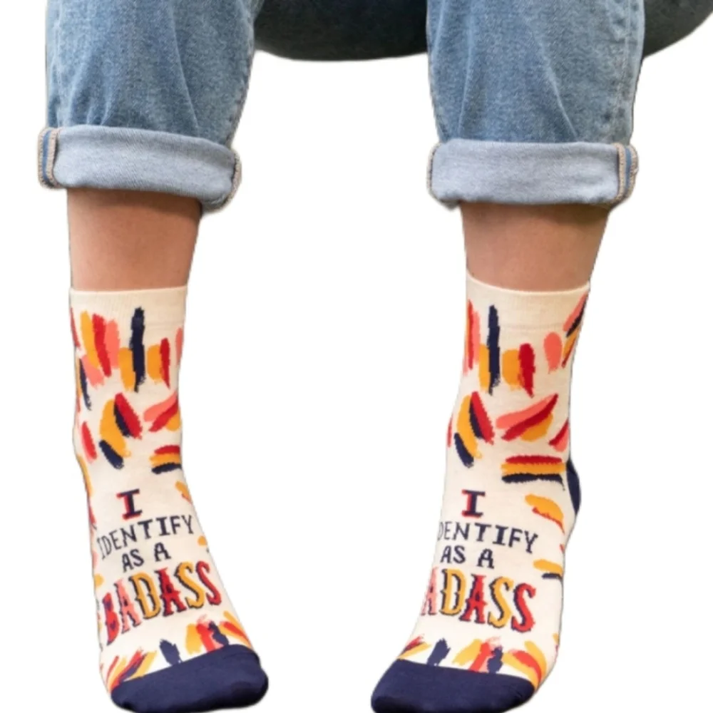 NWT  Blue Q  Women's  Graphic  Ankle  Socks   Multicolor